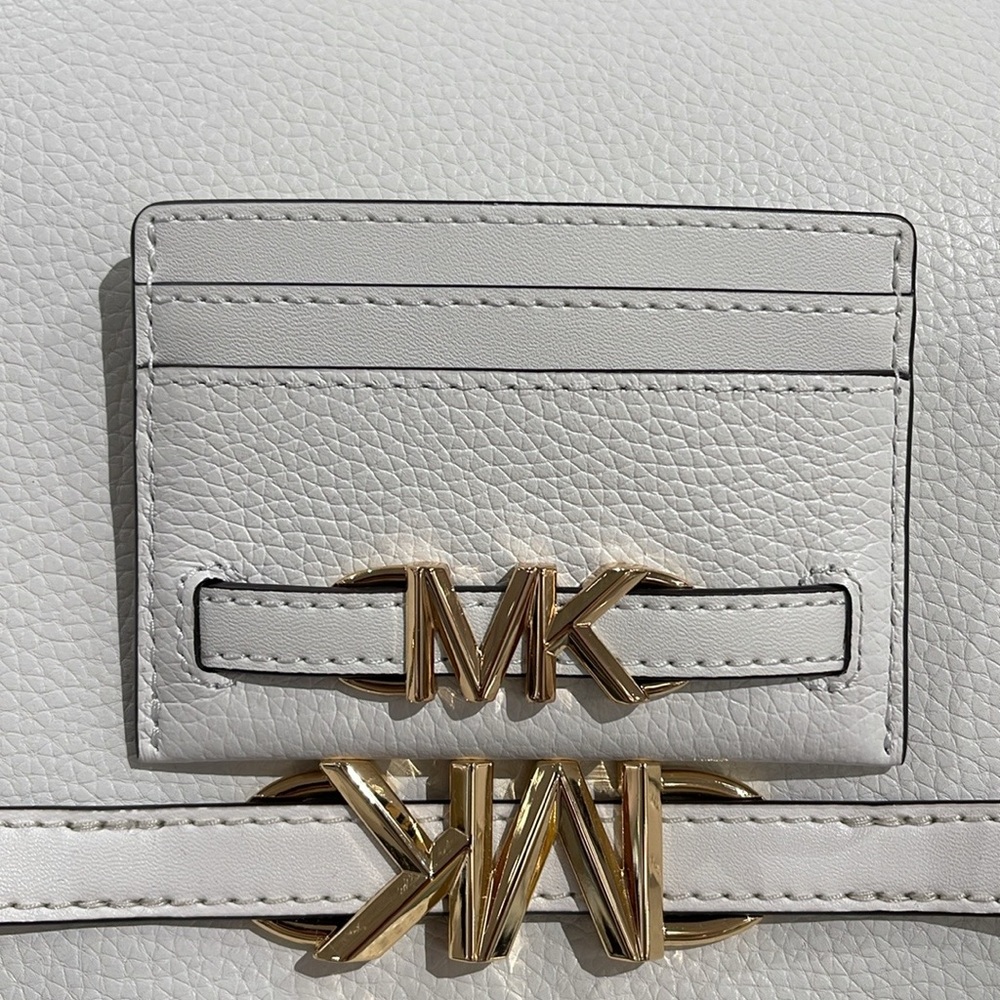 MICHAEL KORS
Reed Large Pebbled Leather Card Holder Case
Optic White 
NWT - Picture 3 of 16